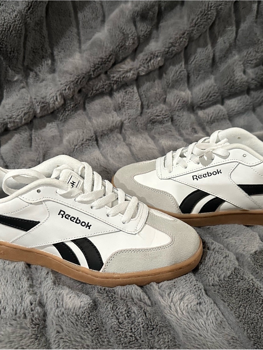 Reebok White Black Low-Profile Sneakers with Gum Sole